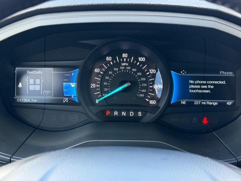 Ford Edge Vehicle Full-screen Gallery Image 17