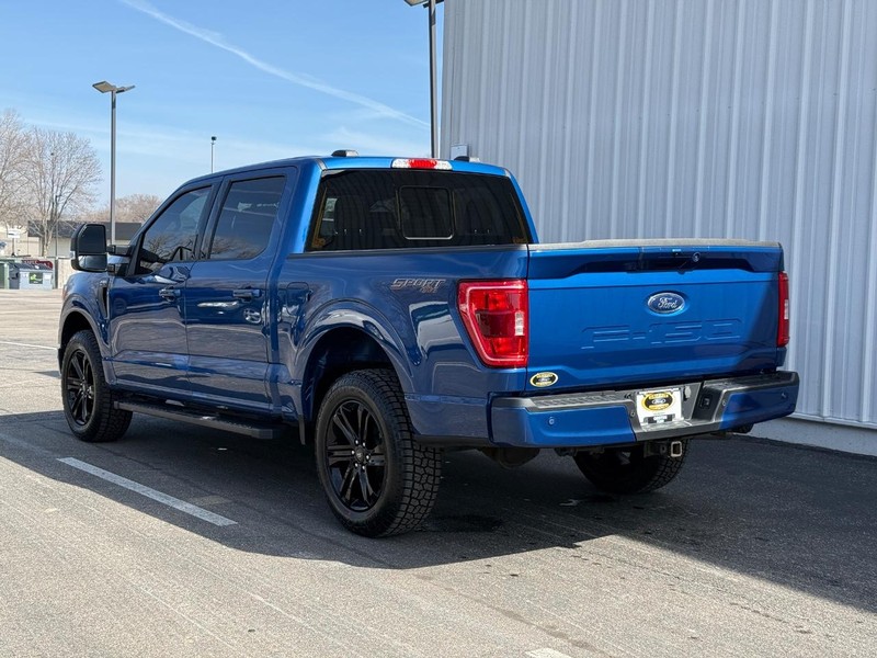 Ford F-150 Vehicle Full-screen Gallery Image 3