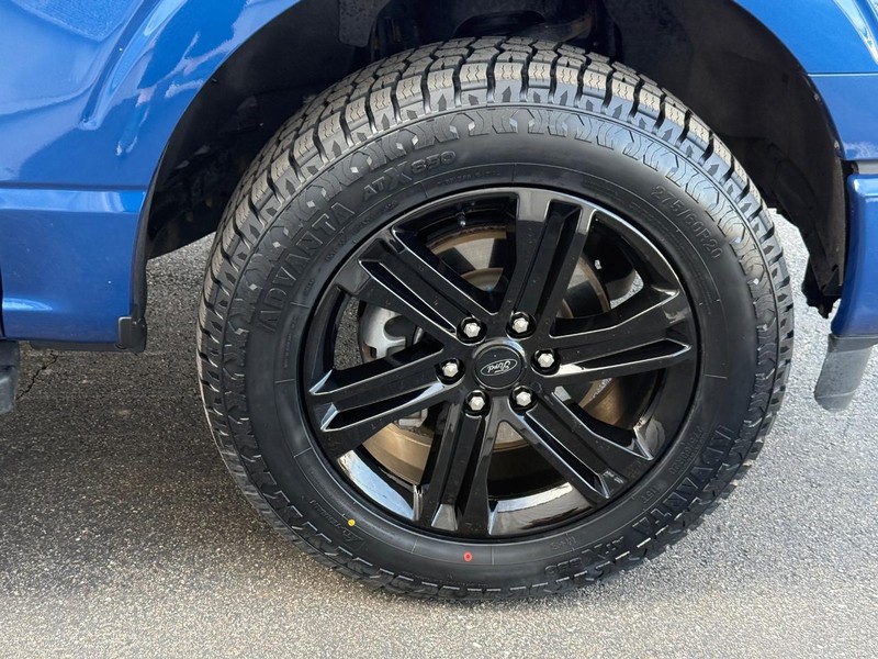 Ford F-150 Vehicle Full-screen Gallery Image 7