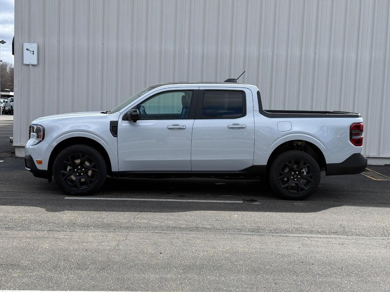 Ford Maverick Vehicle Full-screen Gallery Image 2