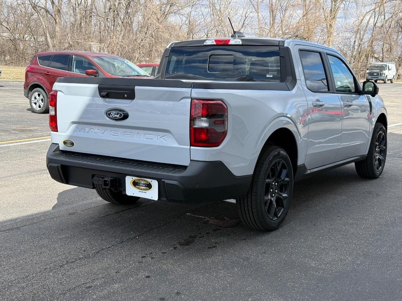 Ford Maverick Vehicle Full-screen Gallery Image 5