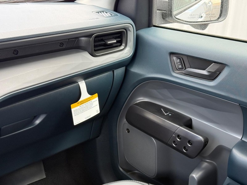 Ford Maverick Vehicle Full-screen Gallery Image 14