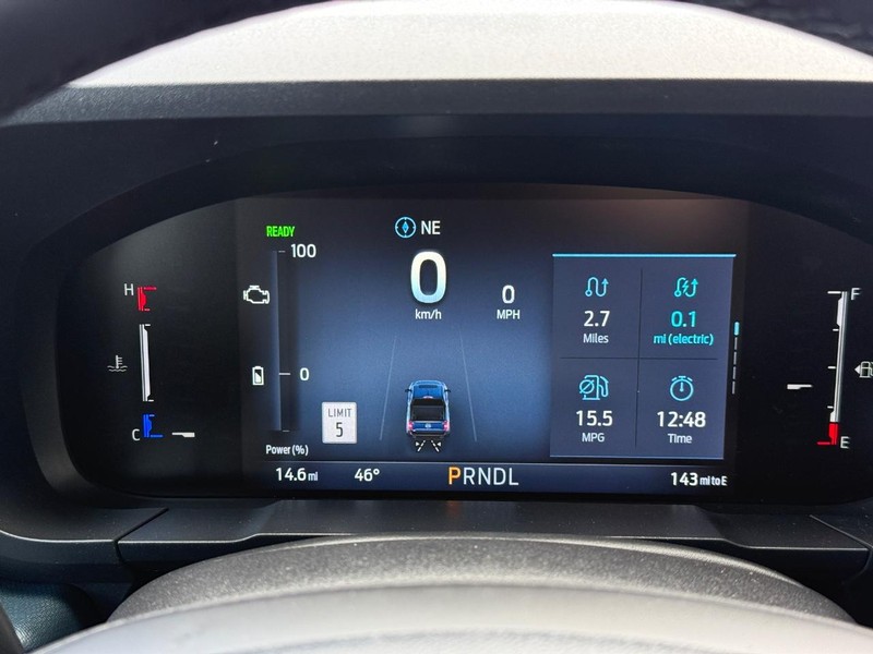 Ford Maverick Vehicle Full-screen Gallery Image 17