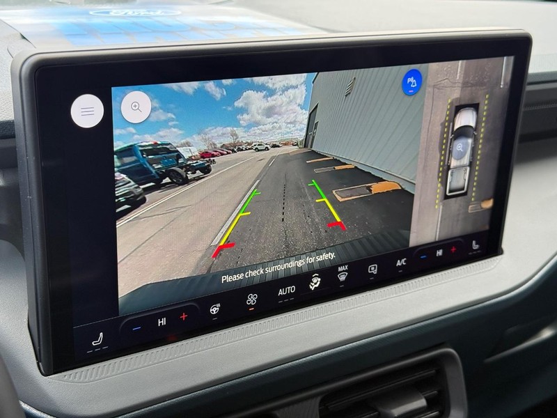 Ford Maverick Vehicle Full-screen Gallery Image 18