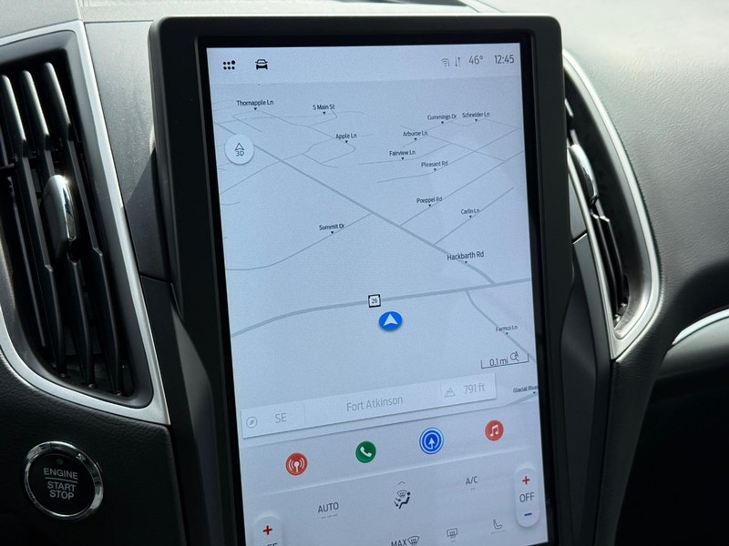 Ford Edge Vehicle Full-screen Gallery Image 17