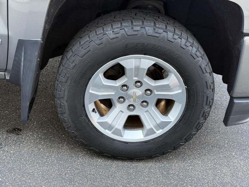 Chevrolet Silverado 1500 Vehicle Full-screen Gallery Image 7