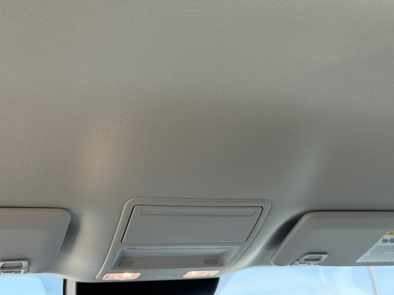 Ford Maverick Vehicle Full-screen Gallery Image 14