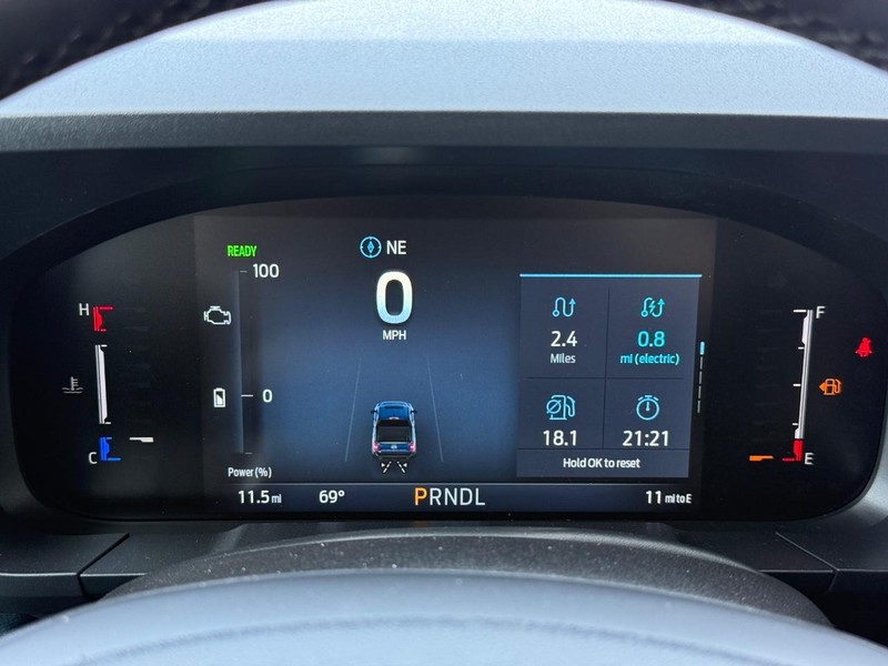 Ford Maverick Vehicle Full-screen Gallery Image 17