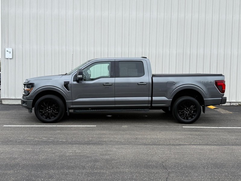 Ford F-150 Vehicle Full-screen Gallery Image 2