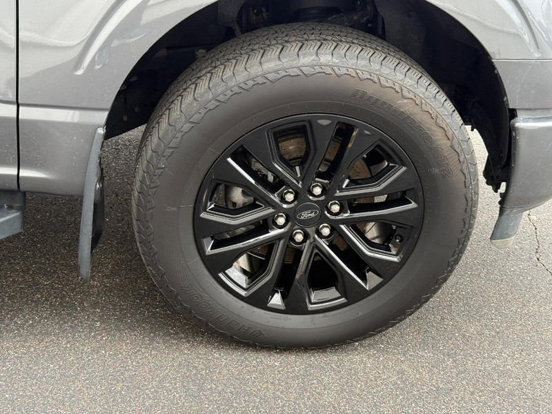 Ford F-150 Vehicle Full-screen Gallery Image 7