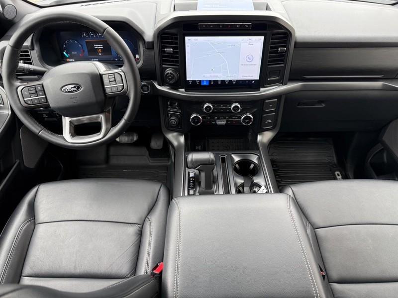 Ford F-150 Vehicle Full-screen Gallery Image 10