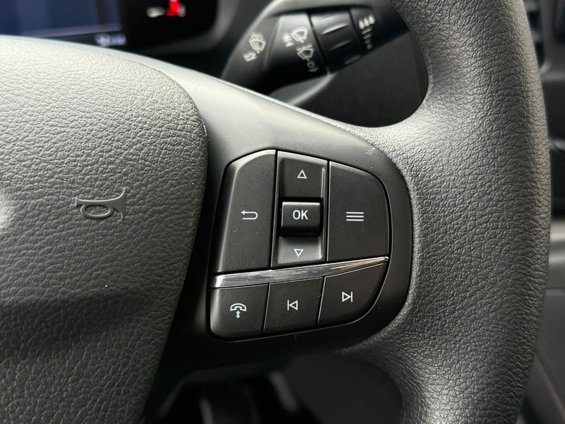 Ford Transit Cargo Van Vehicle Full-screen Gallery Image 16