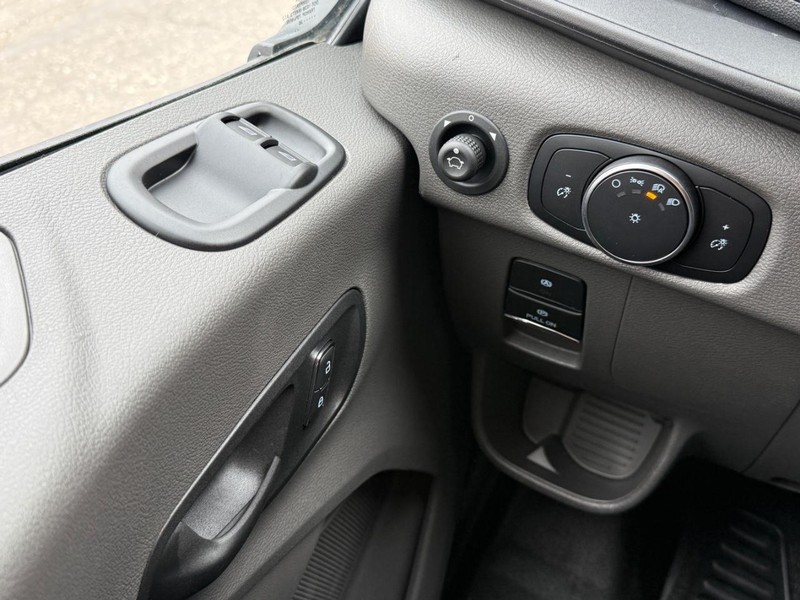 Ford Transit Cargo Van Vehicle Full-screen Gallery Image 20