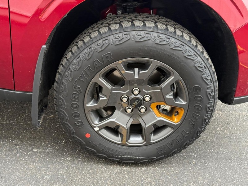 Ford Maverick Vehicle Full-screen Gallery Image 7