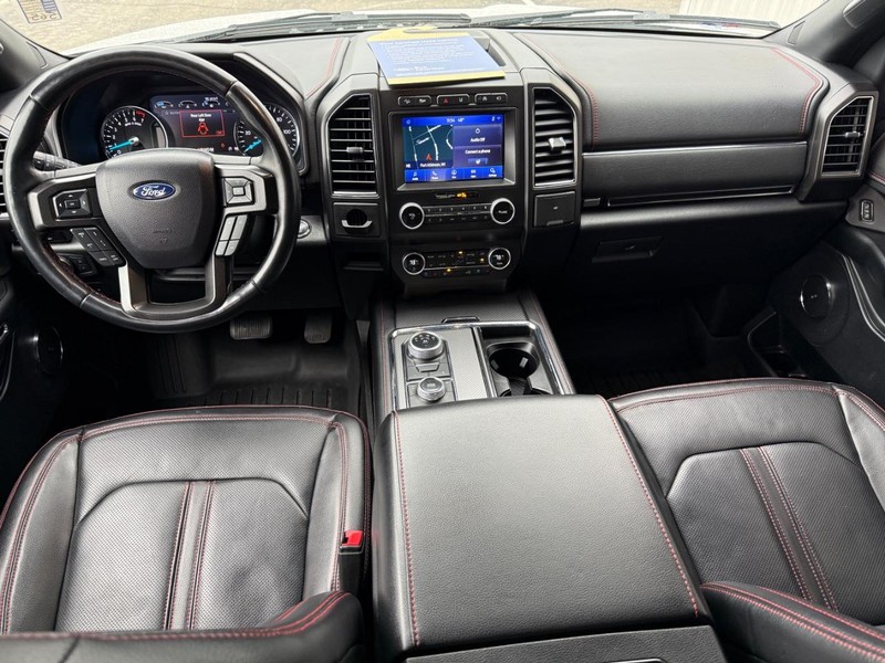 Ford Expedition Vehicle Full-screen Gallery Image 11