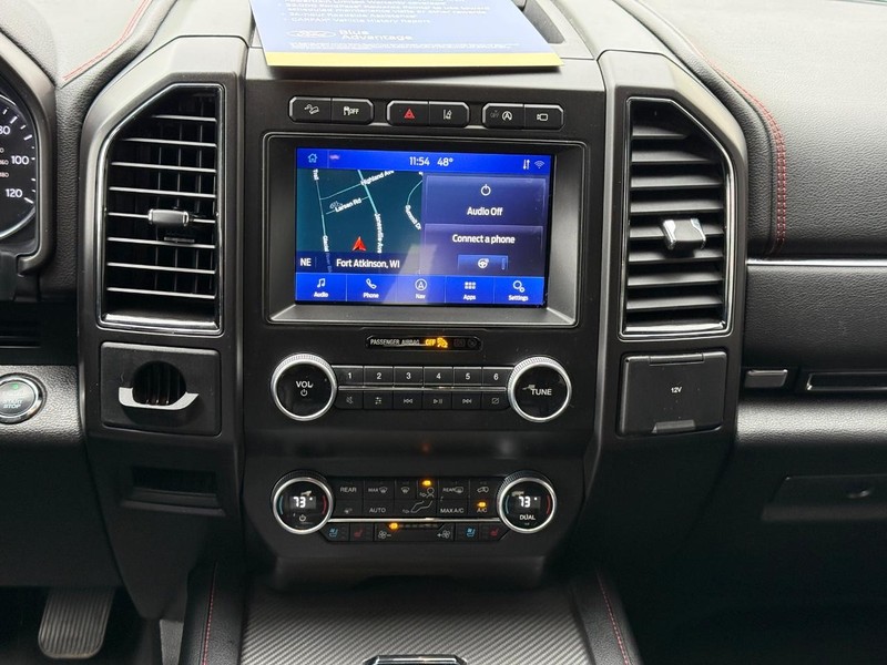 Ford Expedition Vehicle Full-screen Gallery Image 12