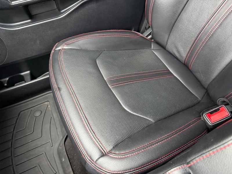 Ford Expedition Vehicle Full-screen Gallery Image 21