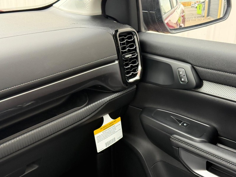 Ford Ranger Vehicle Full-screen Gallery Image 14