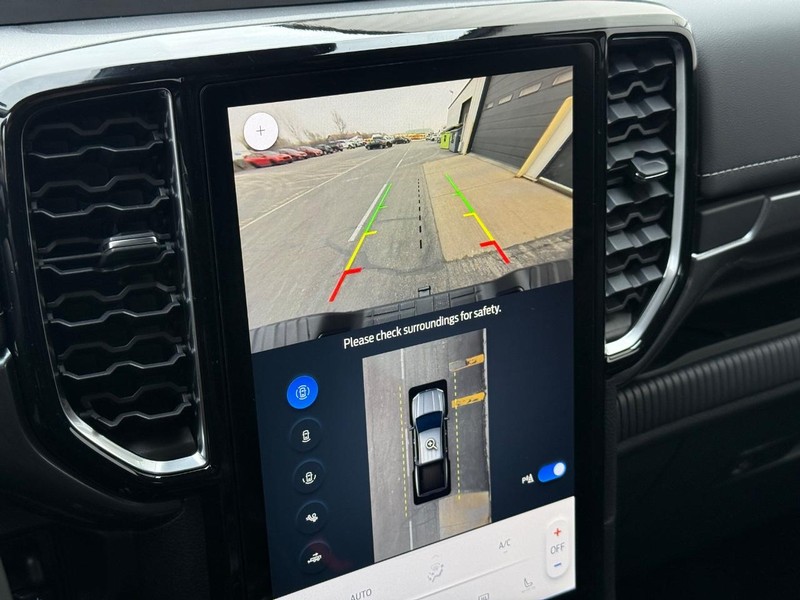 Ford Ranger Vehicle Full-screen Gallery Image 18