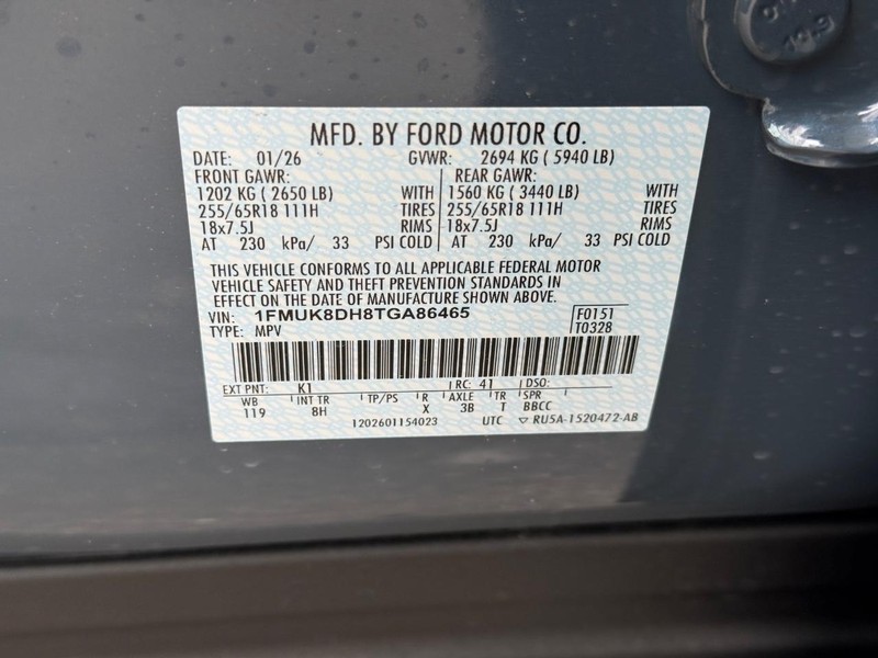 Ford Explorer Vehicle Full-screen Gallery Image 23