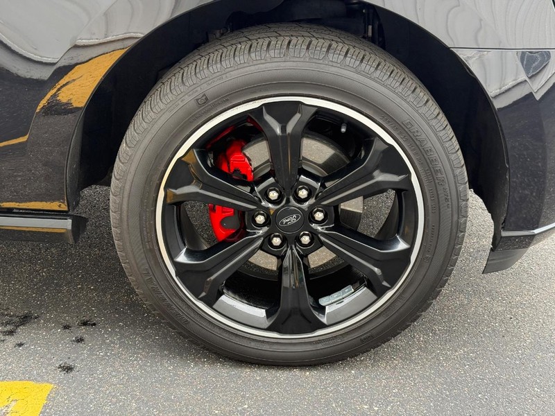 Ford Expedition Vehicle Full-screen Gallery Image 07