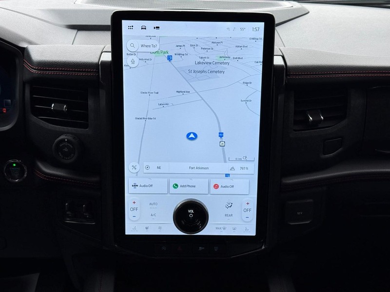 Ford Expedition Vehicle Full-screen Gallery Image 12