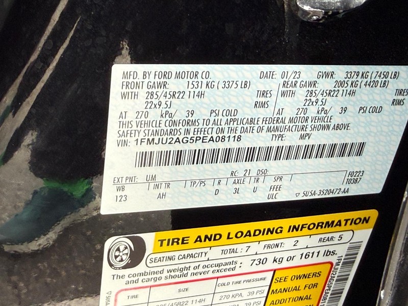 Ford Expedition Vehicle Full-screen Gallery Image 23