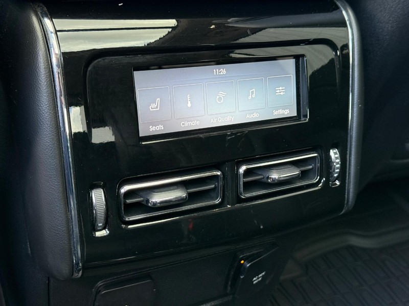 Lincoln Aviator Vehicle Full-screen Gallery Image 14