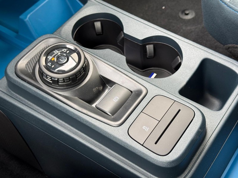 Ford Maverick Vehicle Full-screen Gallery Image 14