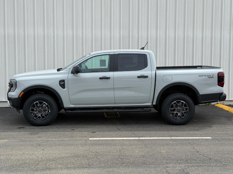 Ford Ranger Vehicle Full-screen Gallery Image 3