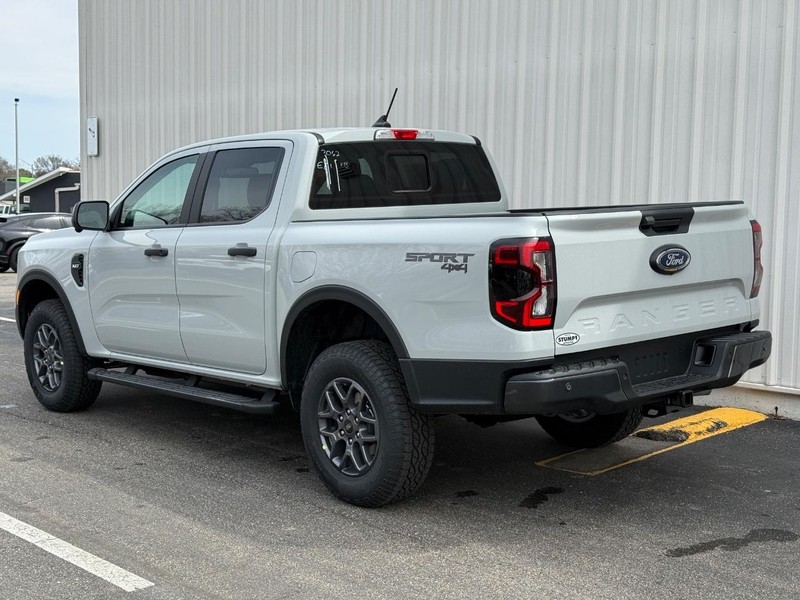 Ford Ranger Vehicle Full-screen Gallery Image 4