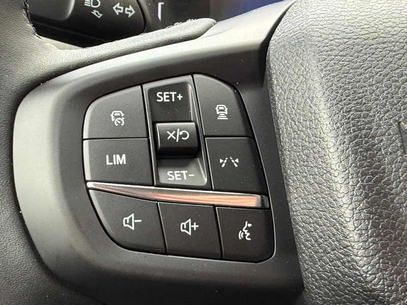 Ford Ranger Vehicle Full-screen Gallery Image 9