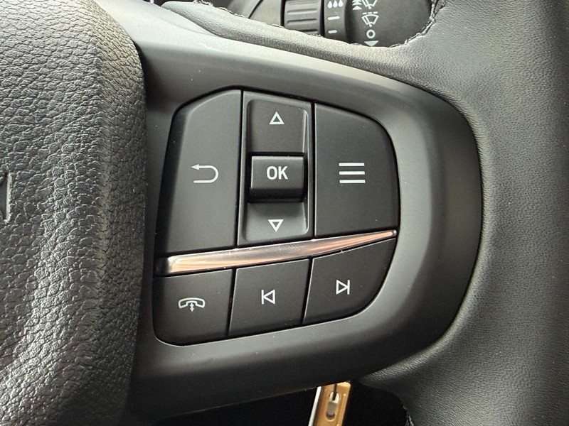 Ford Ranger Vehicle Full-screen Gallery Image 10