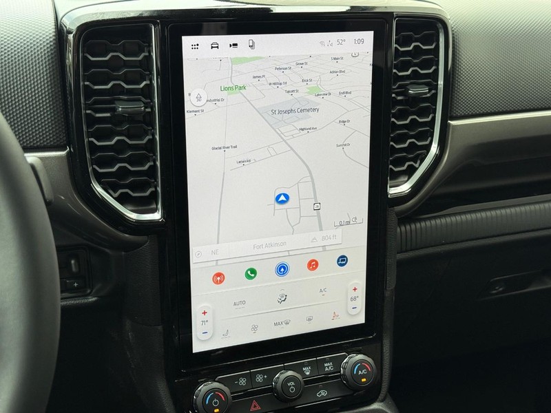 Ford Ranger Vehicle Full-screen Gallery Image 12