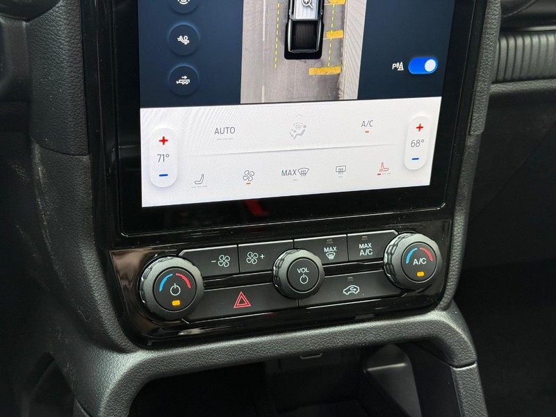 Ford Ranger Vehicle Full-screen Gallery Image 14