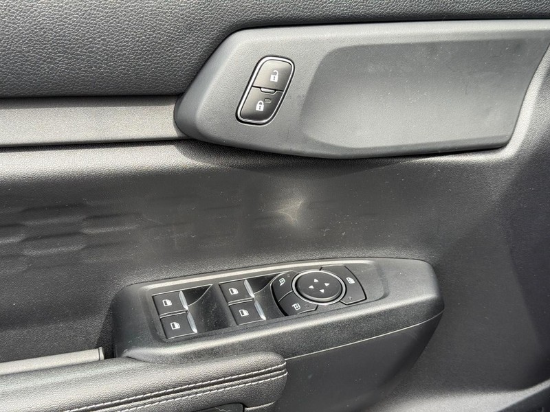 Ford Ranger Vehicle Full-screen Gallery Image 18