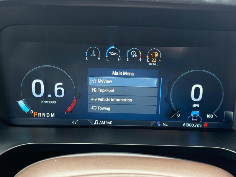 Ford Expedition Max Vehicle Full-screen Gallery Image 17