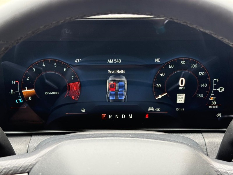 Ford Mustang Vehicle Full-screen Gallery Image 16