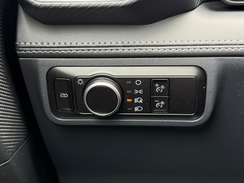 Ford Mustang Vehicle Full-screen Gallery Image 20