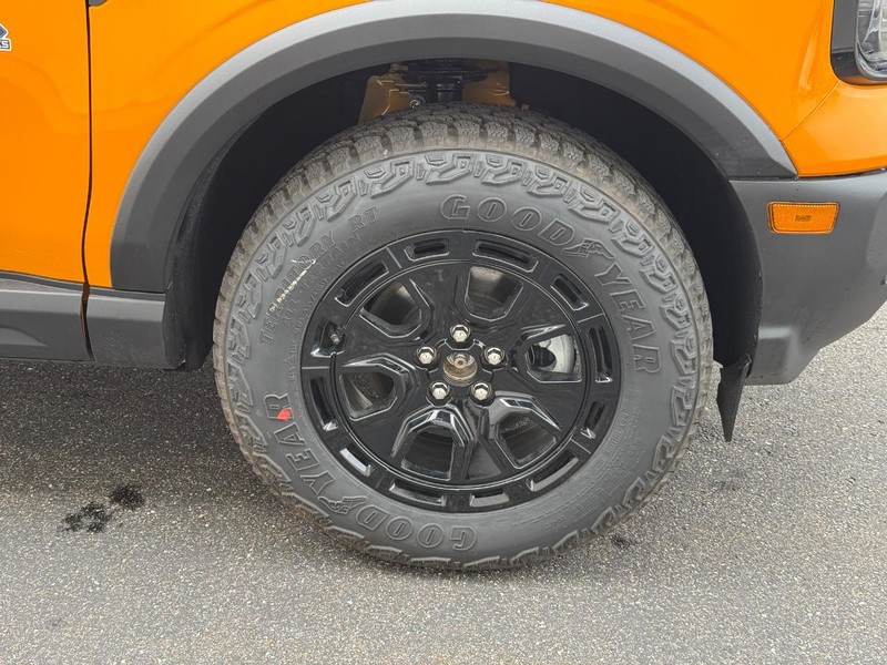 Ford Bronco Sport Vehicle Full-screen Gallery Image 7