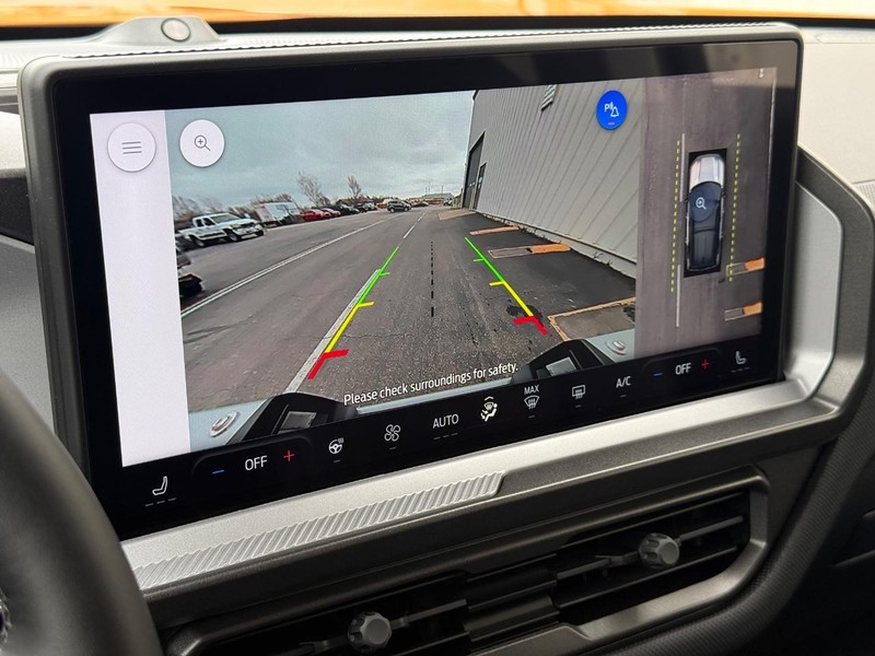 Ford Bronco Sport Vehicle Full-screen Gallery Image 18