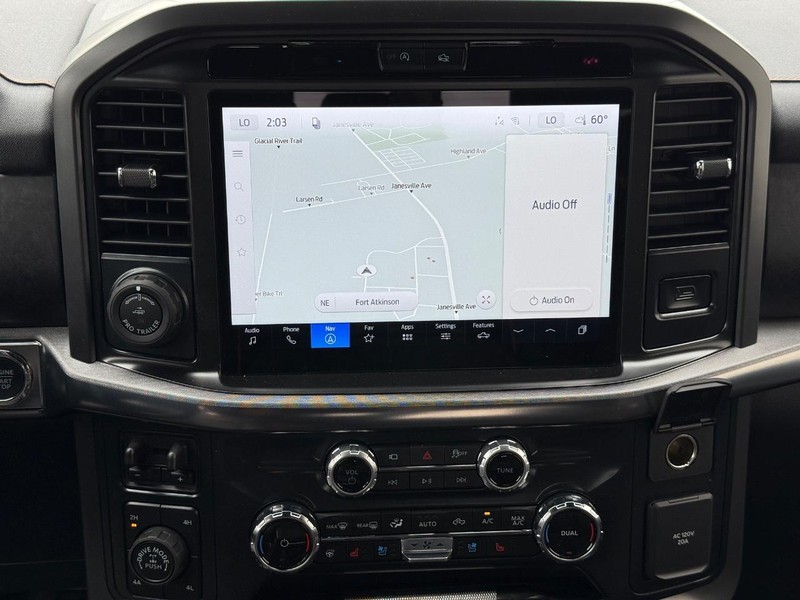 Ford F-150 Vehicle Full-screen Gallery Image 11