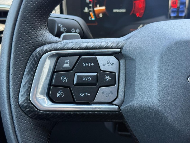 Ford Mustang Vehicle Full-screen Gallery Image 14