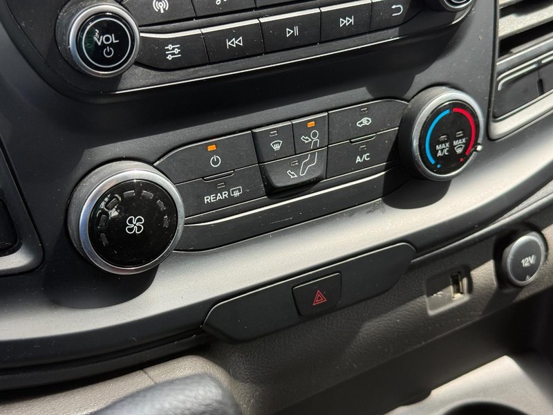 Ford Transit Cargo Van Vehicle Full-screen Gallery Image 18