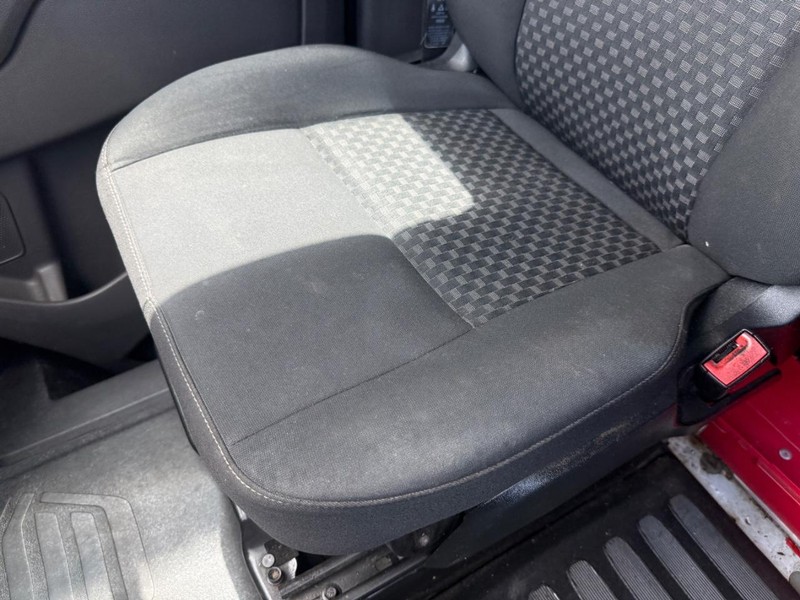 Ford Transit Cargo Van Vehicle Full-screen Gallery Image 19