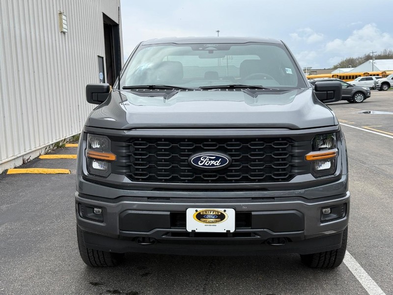Ford F-150 Vehicle Full-screen Gallery Image 8
