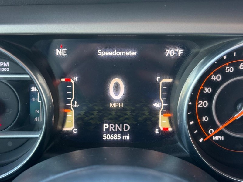 Jeep Wrangler Unlimited Vehicle Full-screen Gallery Image 15