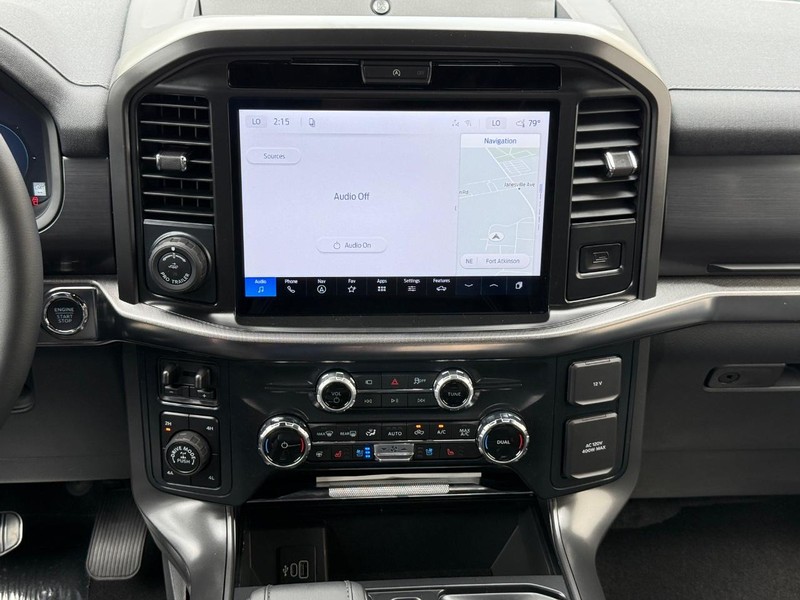 Ford F-150 Vehicle Full-screen Gallery Image 11
