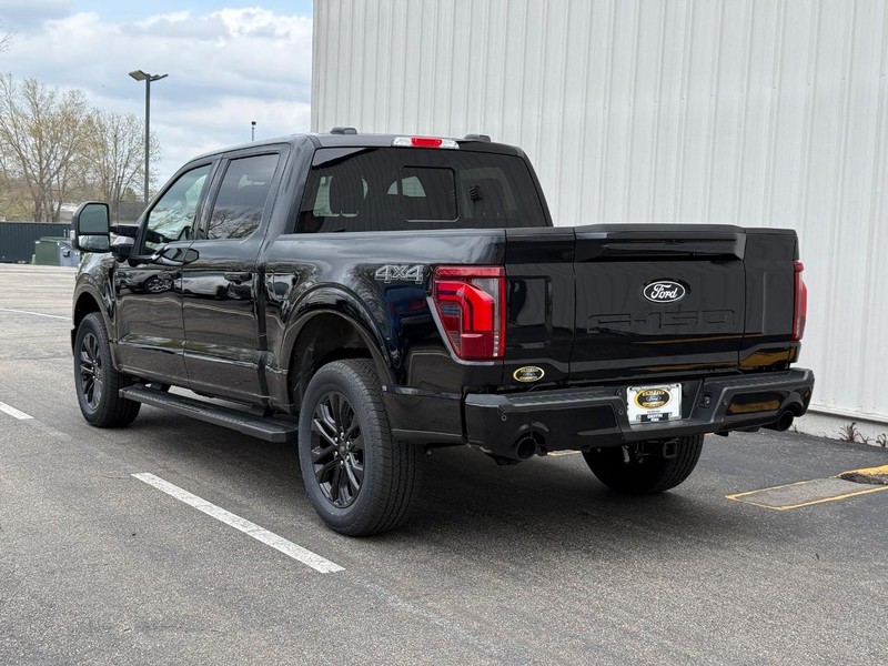 Ford F-150 Vehicle Full-screen Gallery Image 3