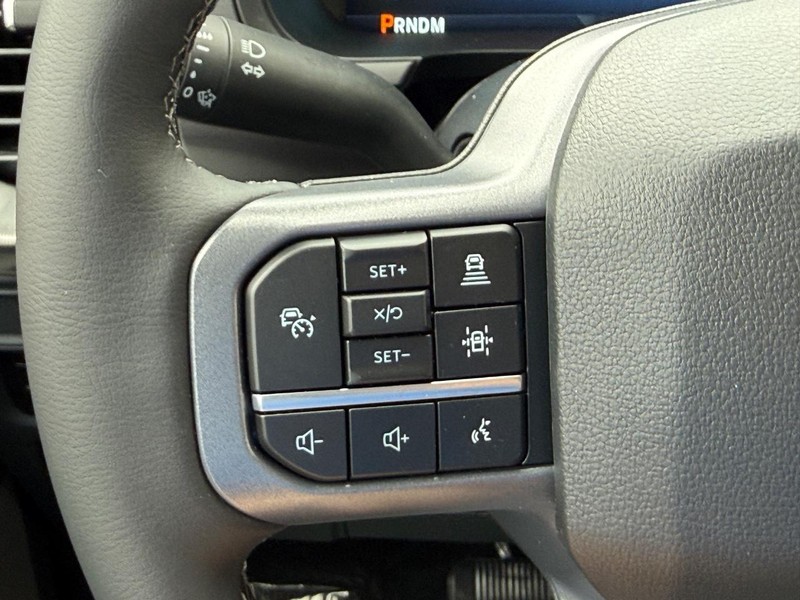 Ford F-150 Vehicle Full-screen Gallery Image 15
